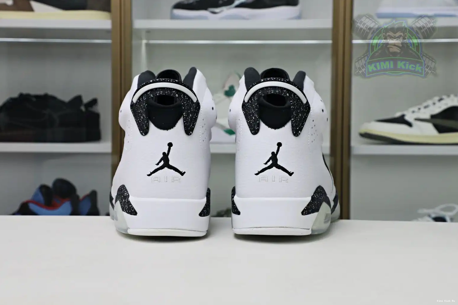 Kimikick Jordan Jordan Oreo Air Retro 6 0821